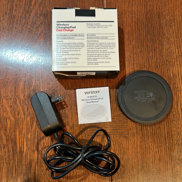 Wireless Charging Pad-Fast Charge - Picture 3 of 8